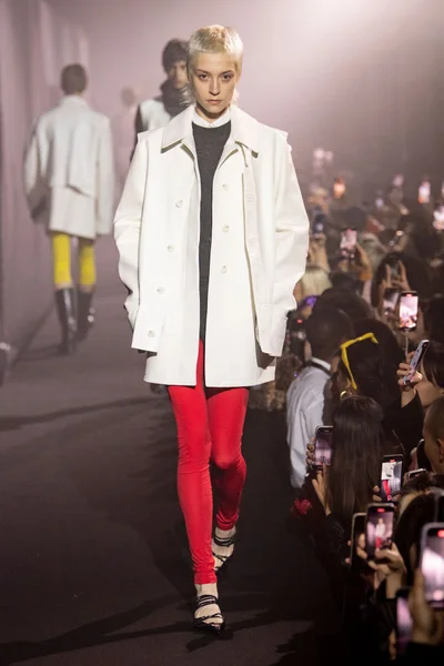 Look 7